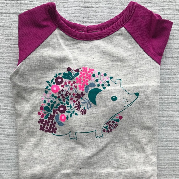 NWT 0-3m TEA COLLECTION Baby Romper Hedgehog. - Picture 3 of 6